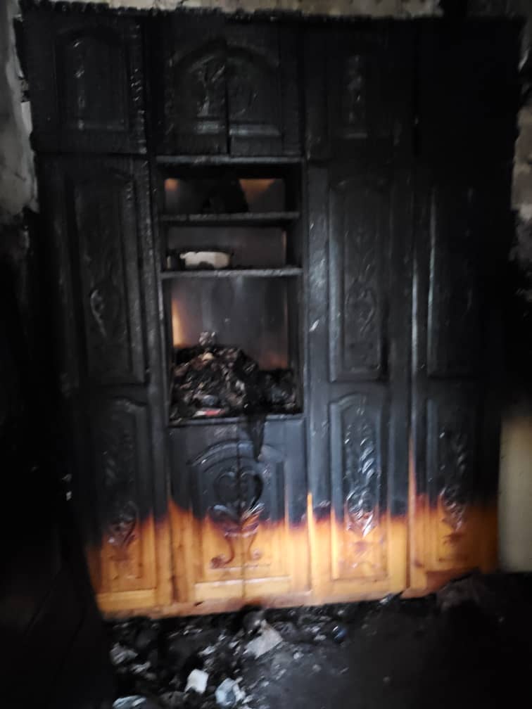 ماس كهربائي يحرق منزلاً بحي مسيك في صنعاء