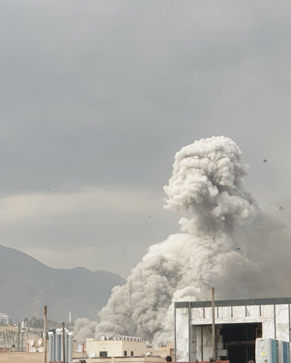 بيان :المكتب السياسي لأنصار الله في اليمن: ندين ونستنكر تصعيد العدوان الصهيوني على لبنان والذي لم تتوقف انتهاكاته يوما منذ اتفاق وقف إطلاق النار.