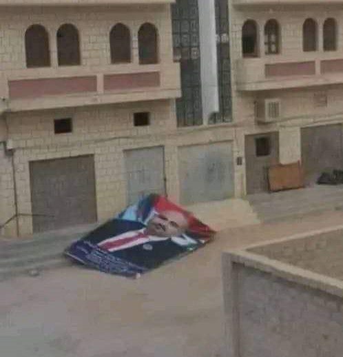 تقرير: الانتقالي يتهم السعودية بتعمد تصفية الزبيدي ويكشف حيثيات استهدافه.