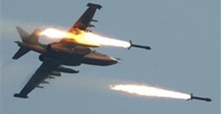 الدفاعات الجوية اليمنية تسقط طائرة حربية في مديرية العبدية بمأرب وتأسر قائدها