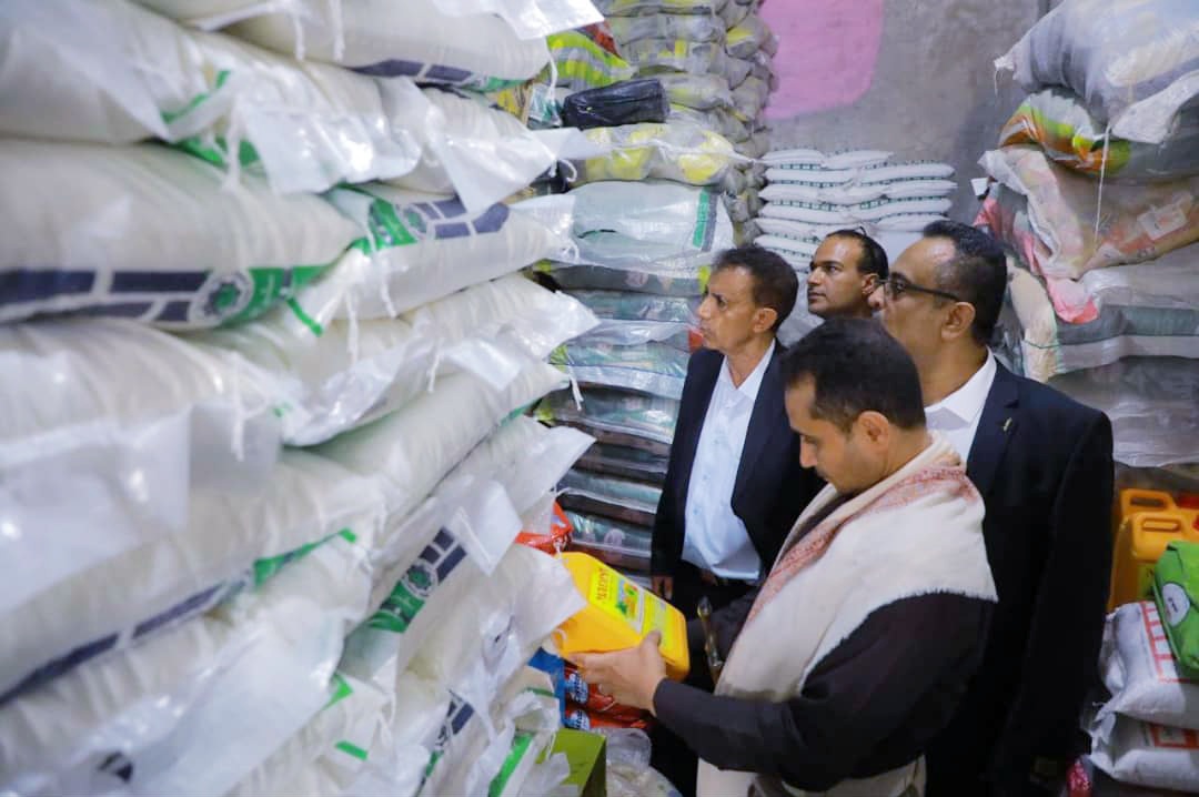 صنعاء: هيئة المواصفات تطلع على أوضاع الأسواق وتتابع الالتزام بالمواصفات في المناطق المحررة بتعز