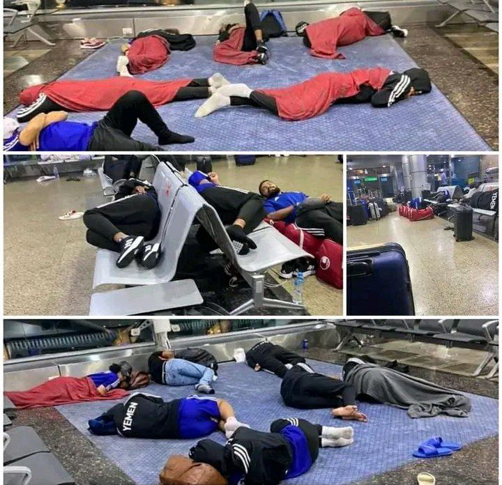صور مؤلمة للاعبي المنتخب اليمني الأول في مطار القاهرة
